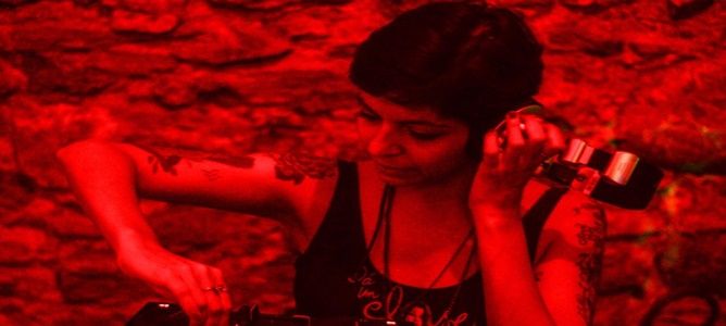PagoGIN com Só na Paquera e DJ Larriel