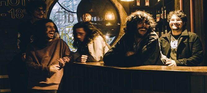 Show oficial de lançamento de “Garatujas” com a banda Tangolo Mangos