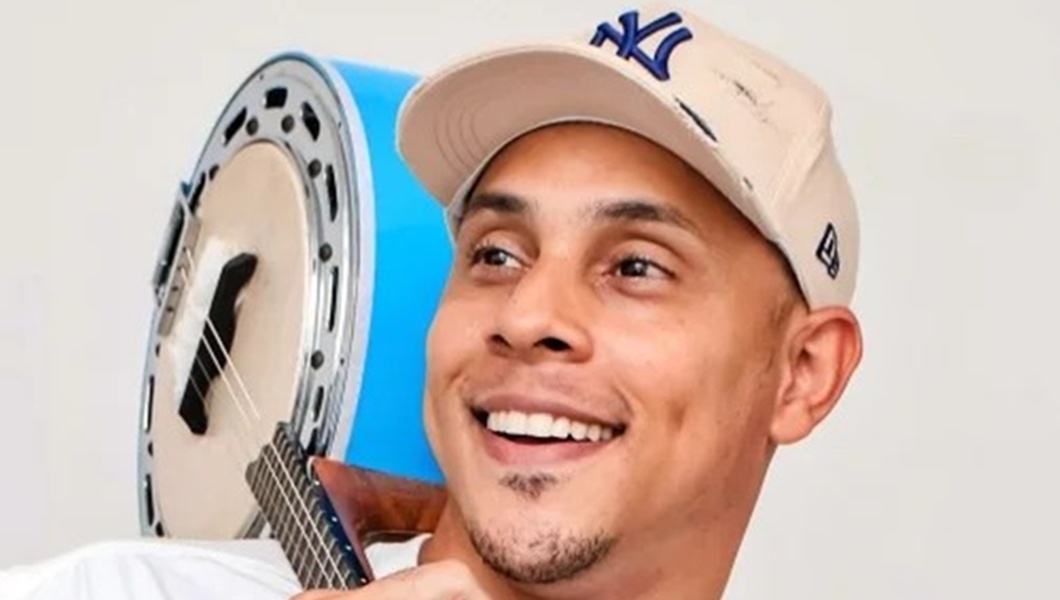 Música no Cruzeiro com Val Fera