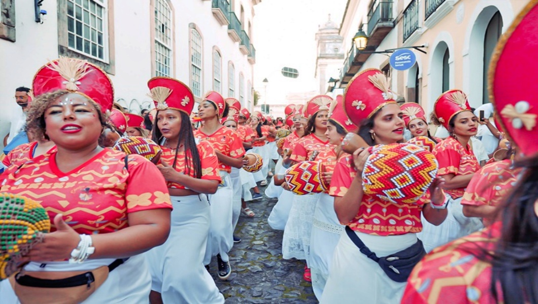Maracatu Ventos de Ouro na Noite Cultural